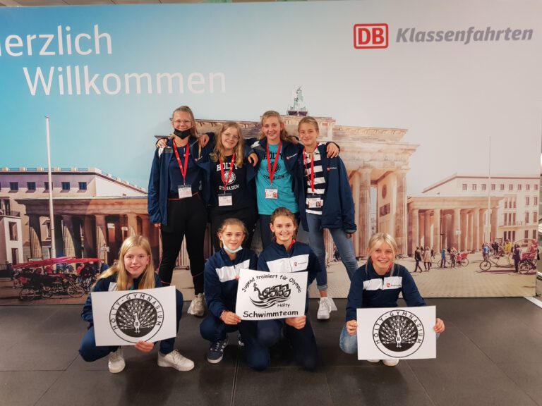 Mehr über den Artikel erfahren Hölty-Schwimmerinnen mit gutem Wettkampf beim Bundesfinale „Jugend trainiert für Olympia“