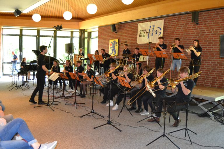 Mehr über den Artikel erfahren YoungStars mit Premiere beim Jugendjazztag Celle