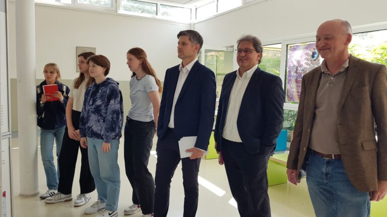 Mehr über den Artikel erfahren Weltkriegsausstellung am Hölty in Celle