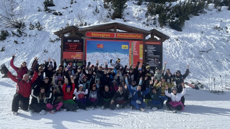 Mehr über den Artikel erfahren Schneesportwoche 2026 – Schi foan im Zillertal