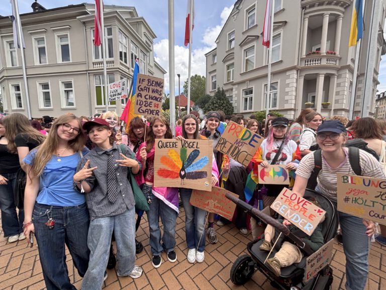 Mehr über den Artikel erfahren Hölty-Gymnasium beim CSD 2026 in Celle
