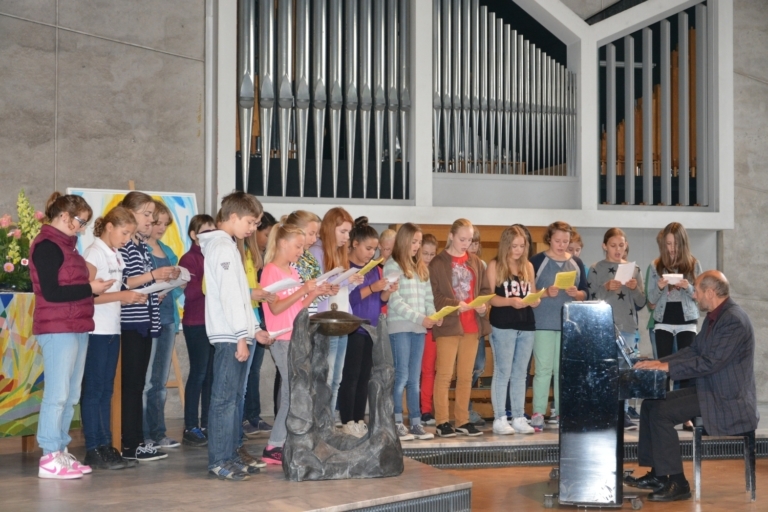 Mehr über den Artikel erfahren Gottesdienst zur Einschulung am Hölty-Gymnasium