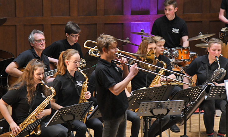 Mehr über den Artikel erfahren Hölty-Bigband präsentiert vielseitigen Jazzabend (CelleHeute am 15.03.2019)