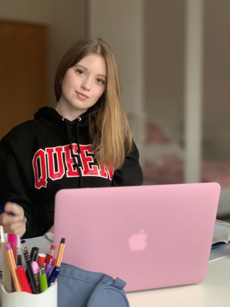 Mehr über den Artikel erfahren Die etwas andere Auszeit – Wie Corona unseren Alltag als Schüler beeinflusst!
