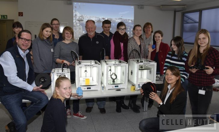 Du betrachtest gerade Workshop „Create your Style – Druck Deinen eigenen Schmuck in 3D“ (CelleHeute am 09.03.2017)