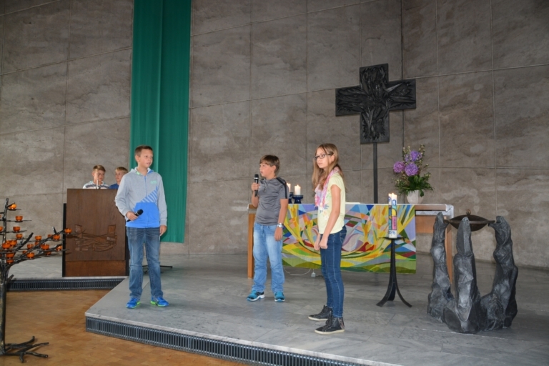 Mehr über den Artikel erfahren Gottesdienst zur Einschulung der 5. Klassen am Hölty-Gymnasium Celle