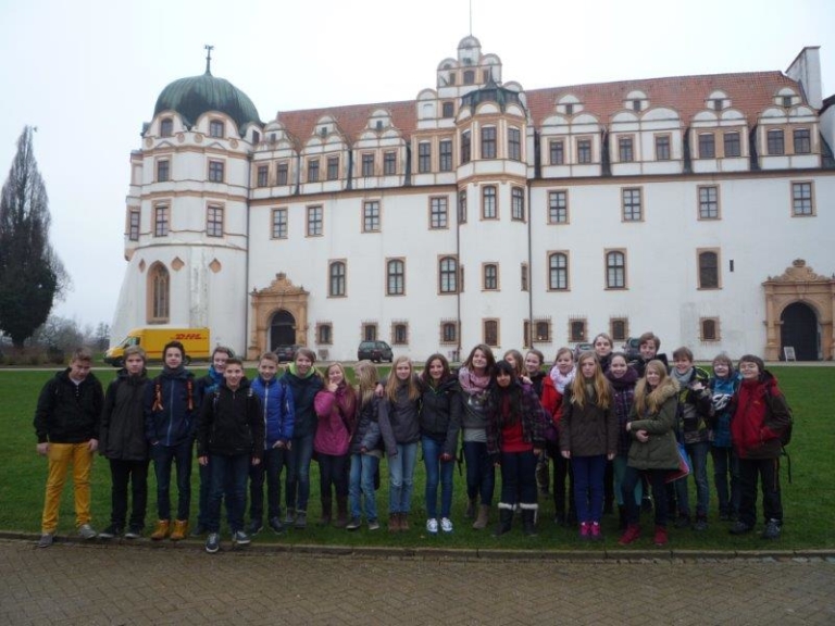 Mehr über den Artikel erfahren Schüler der 7c und der 7d besuchen Celler Schloss