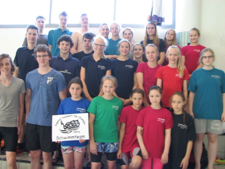 Mehr über den Artikel erfahren Hölty-Gymnasium mit Titel beim Landesentscheid „Jugend trainiert für Olympia – Schwimmen“
