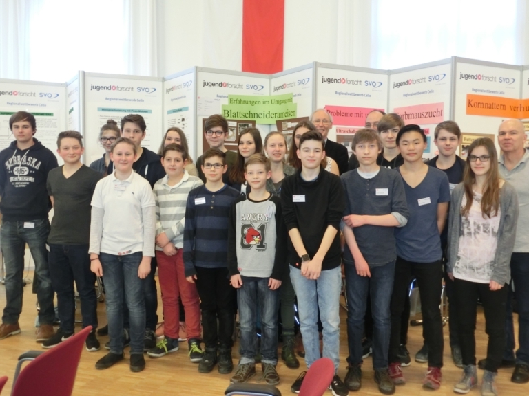 Mehr über den Artikel erfahren Einzigartige Leistungen unserer Höltyaner beim Jugend-forscht Regionalwettbewerb 2017