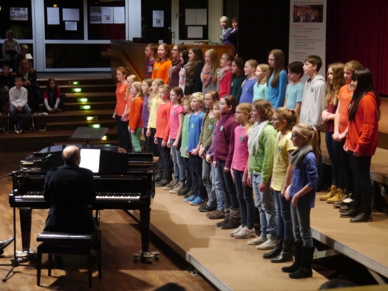 Mehr über den Artikel erfahren Auftritte der Vokalini und der Young Voices bei den 13. Celler Kinder- und Jugendchortagen