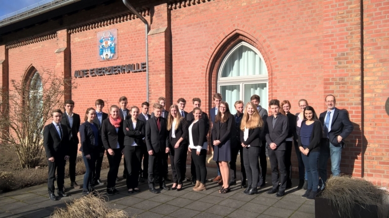 Mehr über den Artikel erfahren Jahrgang 10 beim Management Information Game 2016
