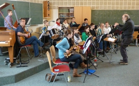 Mehr über den Artikel erfahren Bigband-Workshop mit Prof. Bernhard Mergner