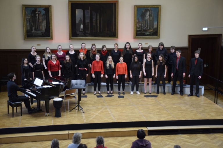 Mehr über den Artikel erfahren „Sing & Swing“ – Konzert der Young Voices im Beckmannsaal