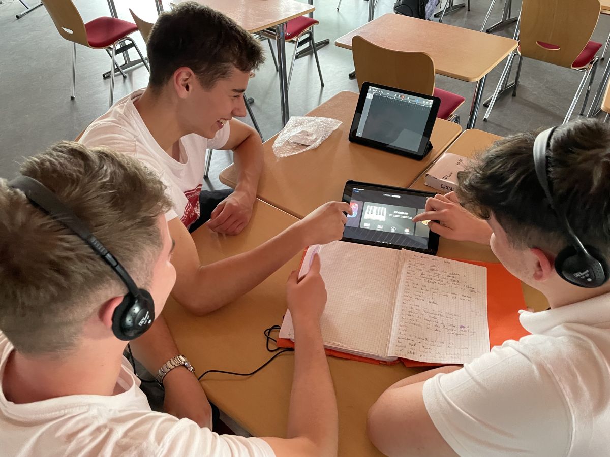Du betrachtest gerade Songwriting am Hölty (inkl. Songs)