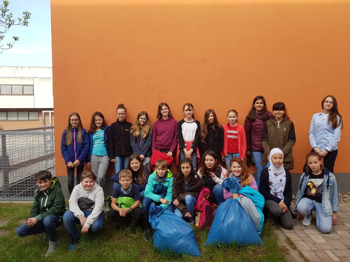 Du betrachtest gerade Hölty-Schüler sammeln Müll und schützen die Umwelt